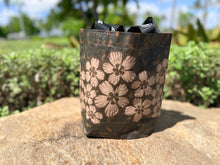 Load image into Gallery viewer, Tortie-Hau Mini Bucha

