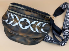 Load image into Gallery viewer, Welo Bum Bags
