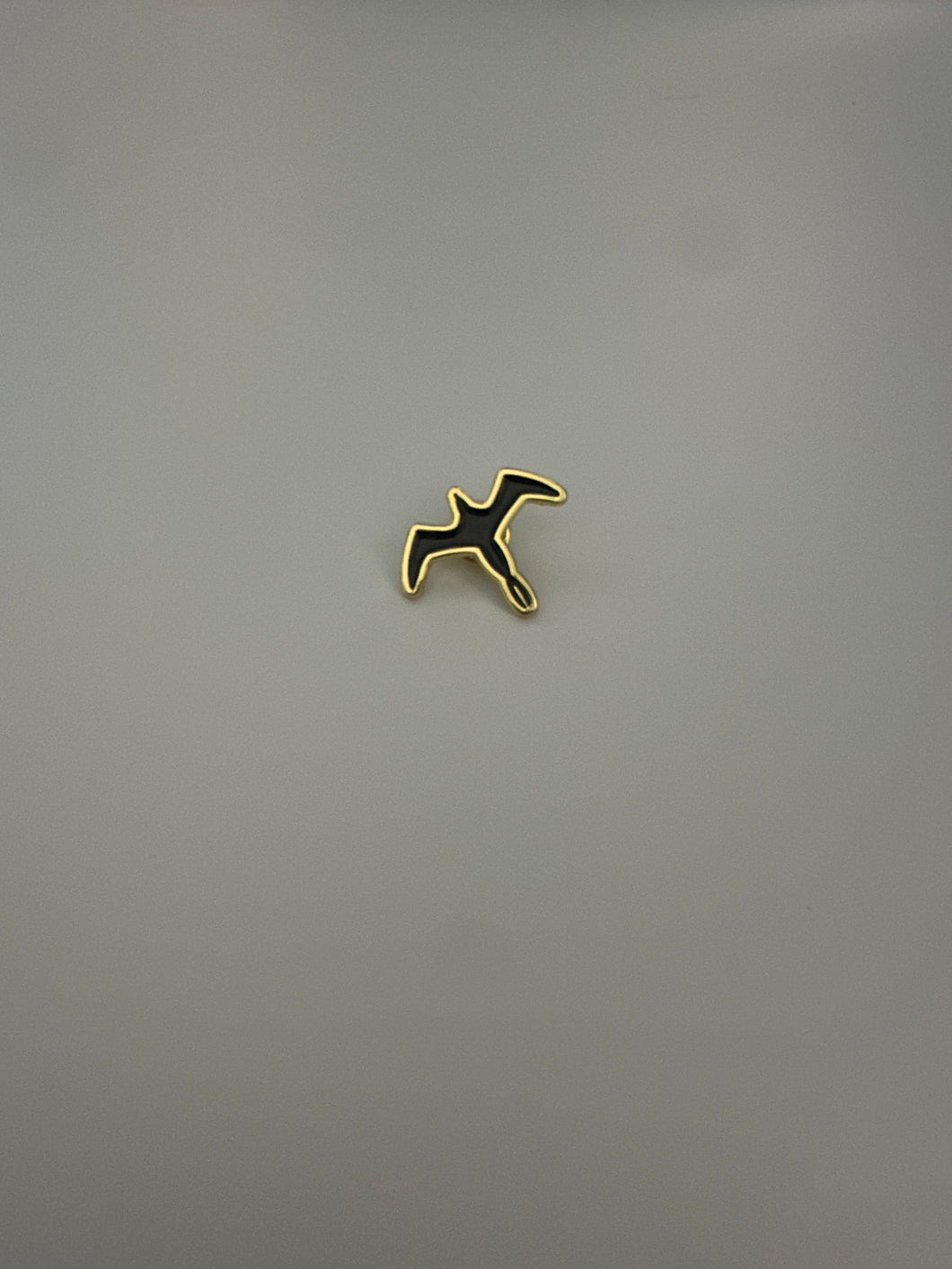 Kianna Hawaii x Welo Iwa Pin