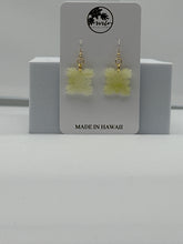 Load image into Gallery viewer, Jade- Mini Hawaiian Quilt earrings
