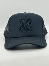 Load image into Gallery viewer, Welo Truckers- Hawaiian Quilt
