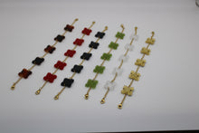 Load image into Gallery viewer, Hawaiian Quilt Trucker/Bag Jewelry
