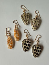 Load image into Gallery viewer, Acrylic shell dangles

