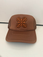 Load image into Gallery viewer, Welo Truckers- Hawaiian Quilt

