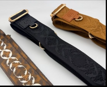 Load image into Gallery viewer, Tortie-Hau- Zippered “TT”
